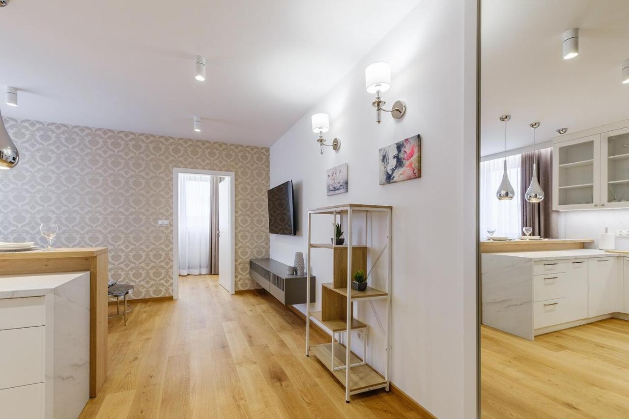 Florencja - Nowy Apartament W Centrum Miasta Z Klimatyzacja Oraz Zadaszonym Parkingiem W Cenie Nowy Targ Exteriör bild